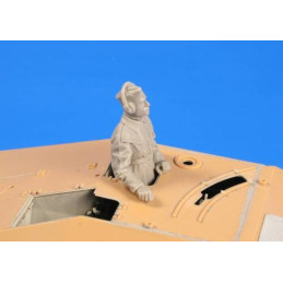 TRIPULANTE HETZER RADIO OPERADOR / ARTILLERO -Escala 1/35- CMK F35262 TRIPULANTE HETZER RADIO OPERADOR / ARTILLERO -Escala 1/35- CMK F35262