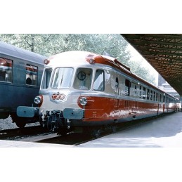 LOCOMOTORA DIESEL RPG & TRAILER (Rojo/Beige) SNCF - Librea TEE , Epoca IIII (Digital / Sonido) -Escala 1/87 / h0- Jouef HJ2461S