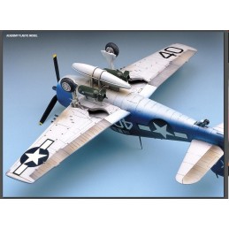 GRUMMAN F6F-3/5 HELLCAT -Escala 1/72- Academy 12481 GRUMMAN F6F-3/5 HELLCAT -Escala 1/72- Academy 12481