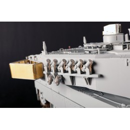 CARRO DE COMBATE Leopard 2A6 -Escala 1/16- Trumpeter 00966 CARRO DE COMBATE Leopard 2A6 -Escala 1/16- Trumpeter 00966