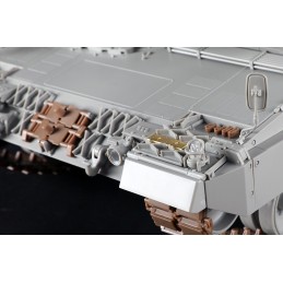 CARRO DE COMBATE Leopard 2A6 -Escala 1/16- Trumpeter 00966 CARRO DE COMBATE Leopard 2A6 -Escala 1/16- Trumpeter 00966