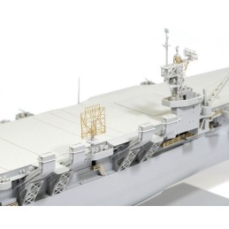 PORTAAVIONES U.S.S. Independence CVL-22 -Escala 1/350- Dragon Models 1024