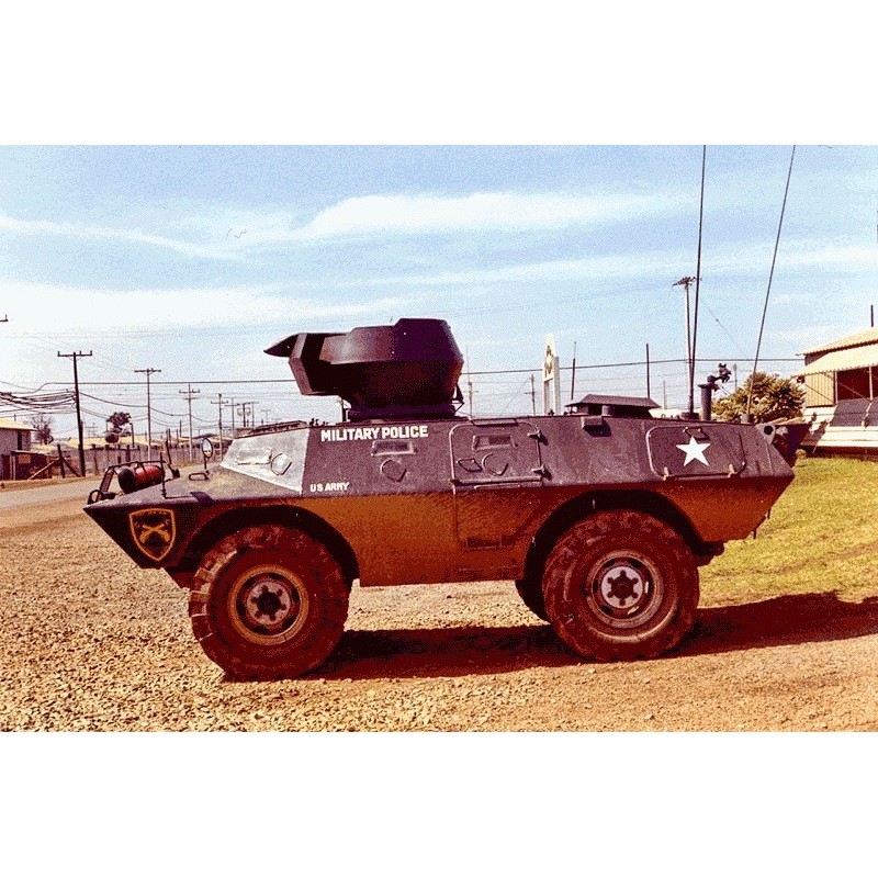 VEHICULO BLINDADO V-100 & LANZAGRANADAS XM-174 -Escala 1/72- ACE Model 72454